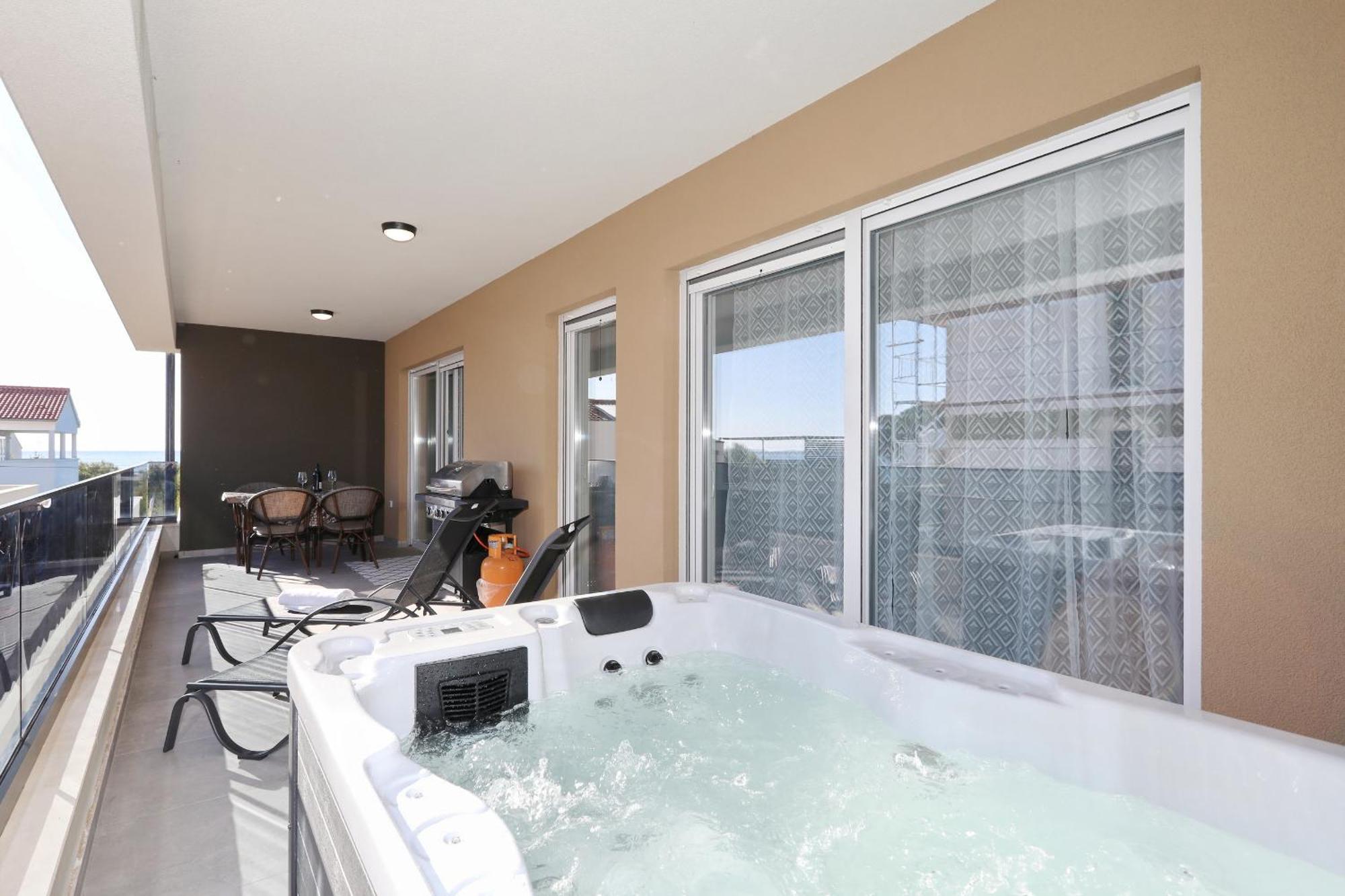 Apartment Relex With Pool & Jacuzzi Privlaka  Ngoại thất bức ảnh
